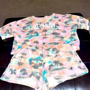 Oversized Printed Cali-Fleece Elbow-Sleeve Sweatshirt High-Waisted Shorts -3in